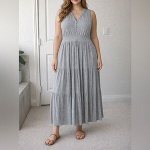 Elegant Gray Sleeveless Maxi Dress